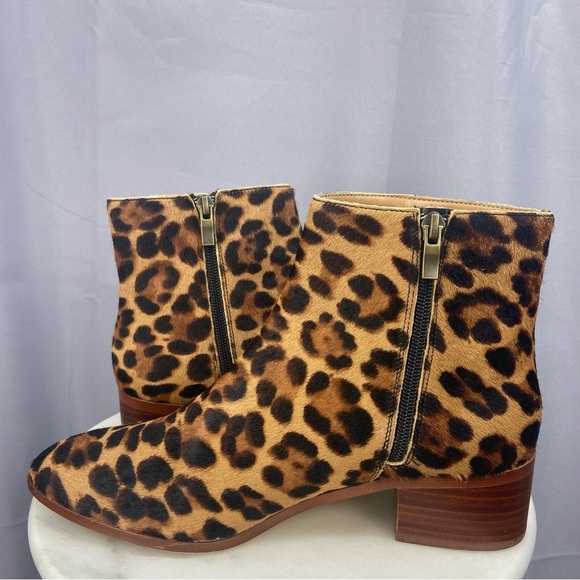 J.Crew Walker Leopard Print Calf Hair Ankle Boots Size 9 - Picture 6 of 9